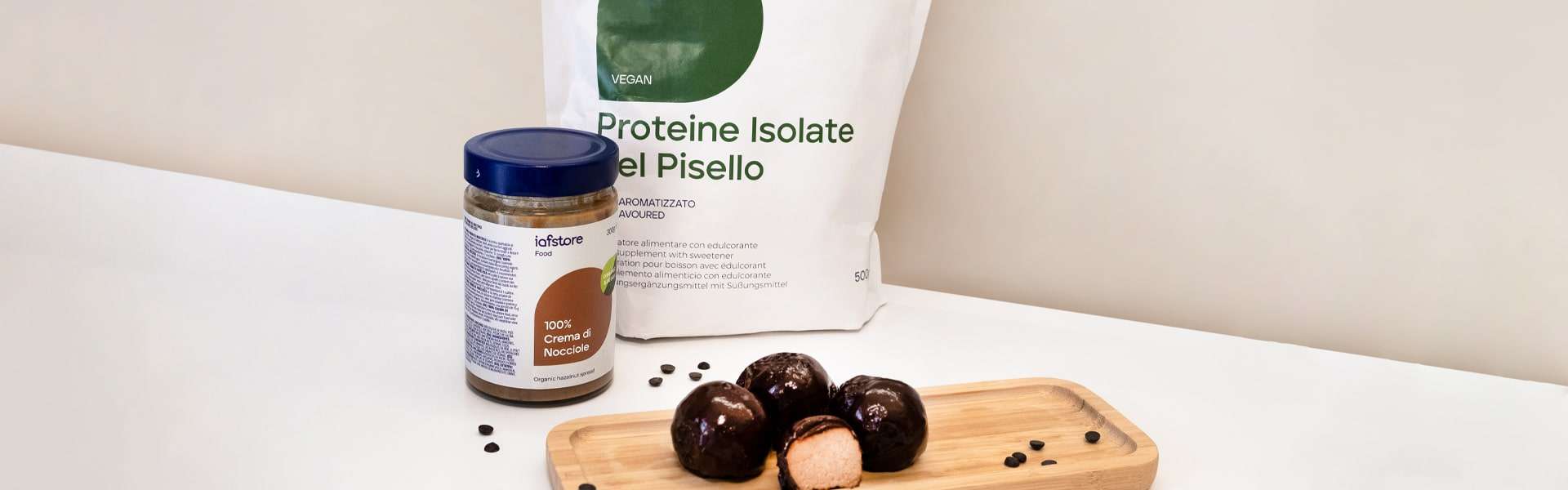 Schwarze Schokoladen-Protein-Bissen