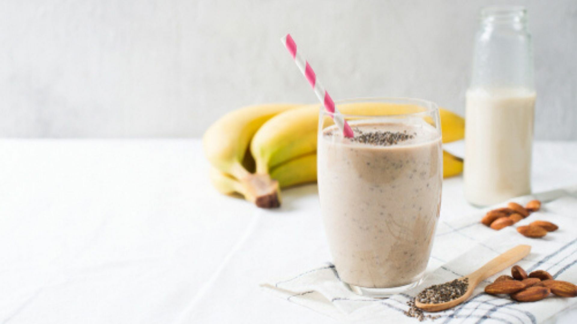 Batido con crema de almendras