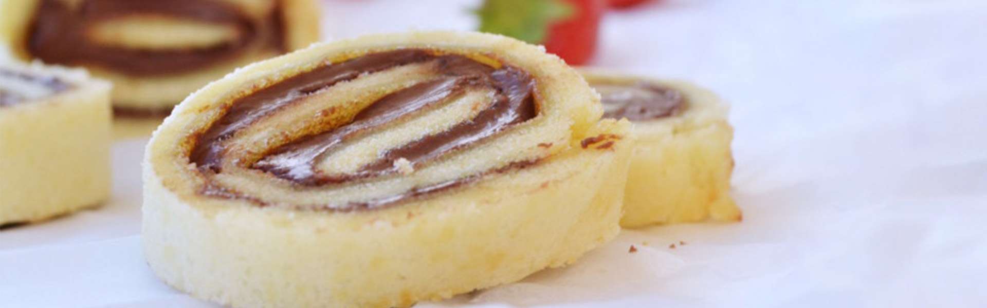 Rotolo al cioccolato e arancia: la ricetta facile e sana