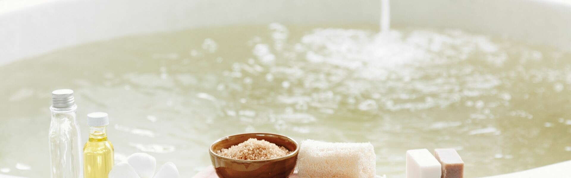 Detox bath | Get rid of toxins with these 3 simple ingredients!