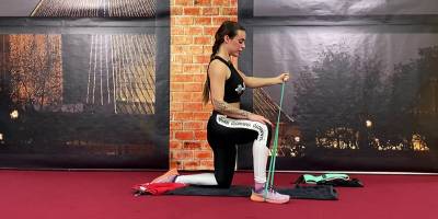 Workout spalle e glutei con Samantha Pinna