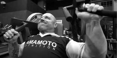 Workout Motivation Pro | Neil Hill DESTROYS his shoulders!