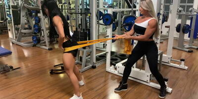 Allenamento per gambe e glutei al top | con Cristiana Casoni