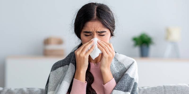 Treating a cold: symptoms, causes and remedies