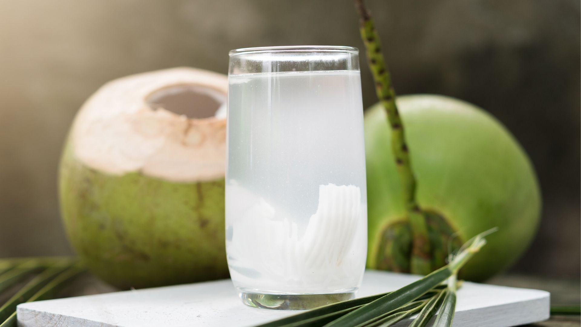 El Agua de Coco: Un gran beneficio para tu cuerpo. - Somos Umanenses Agua De Coco Para Aumentar Liquido Amniotico